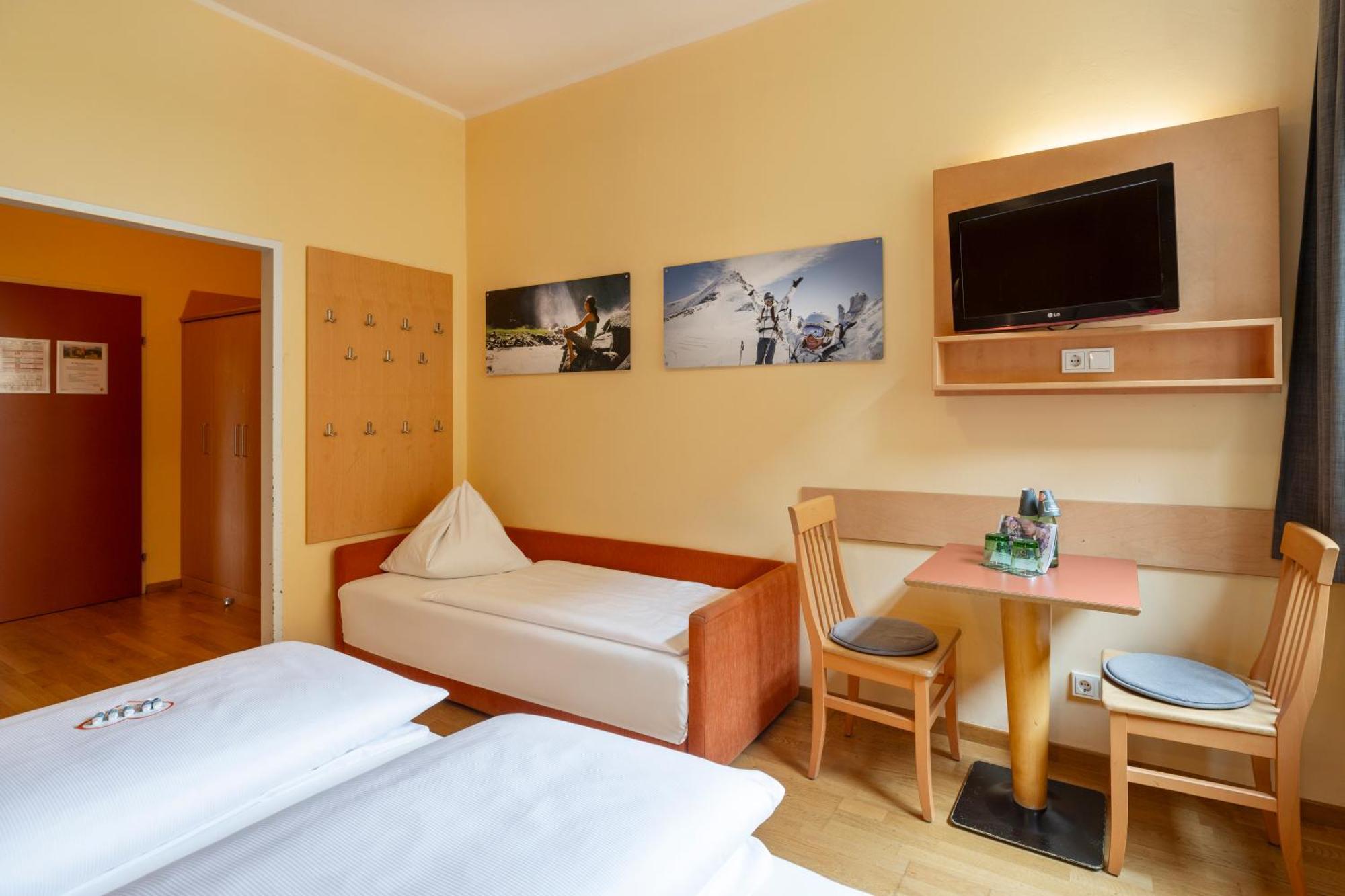 Jufa Hotel Kaprun - Summercard Included Exterior photo