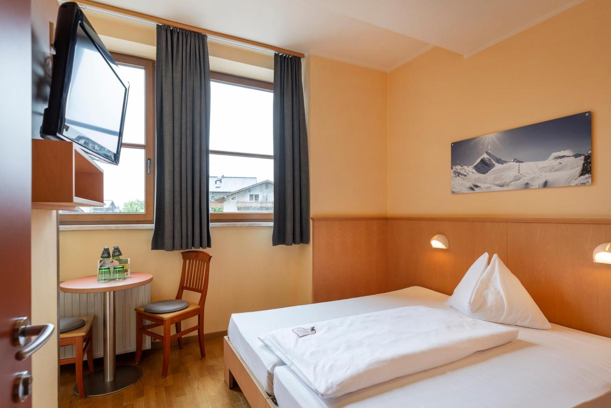 Jufa Hotel Kaprun - Summercard Included Exterior photo