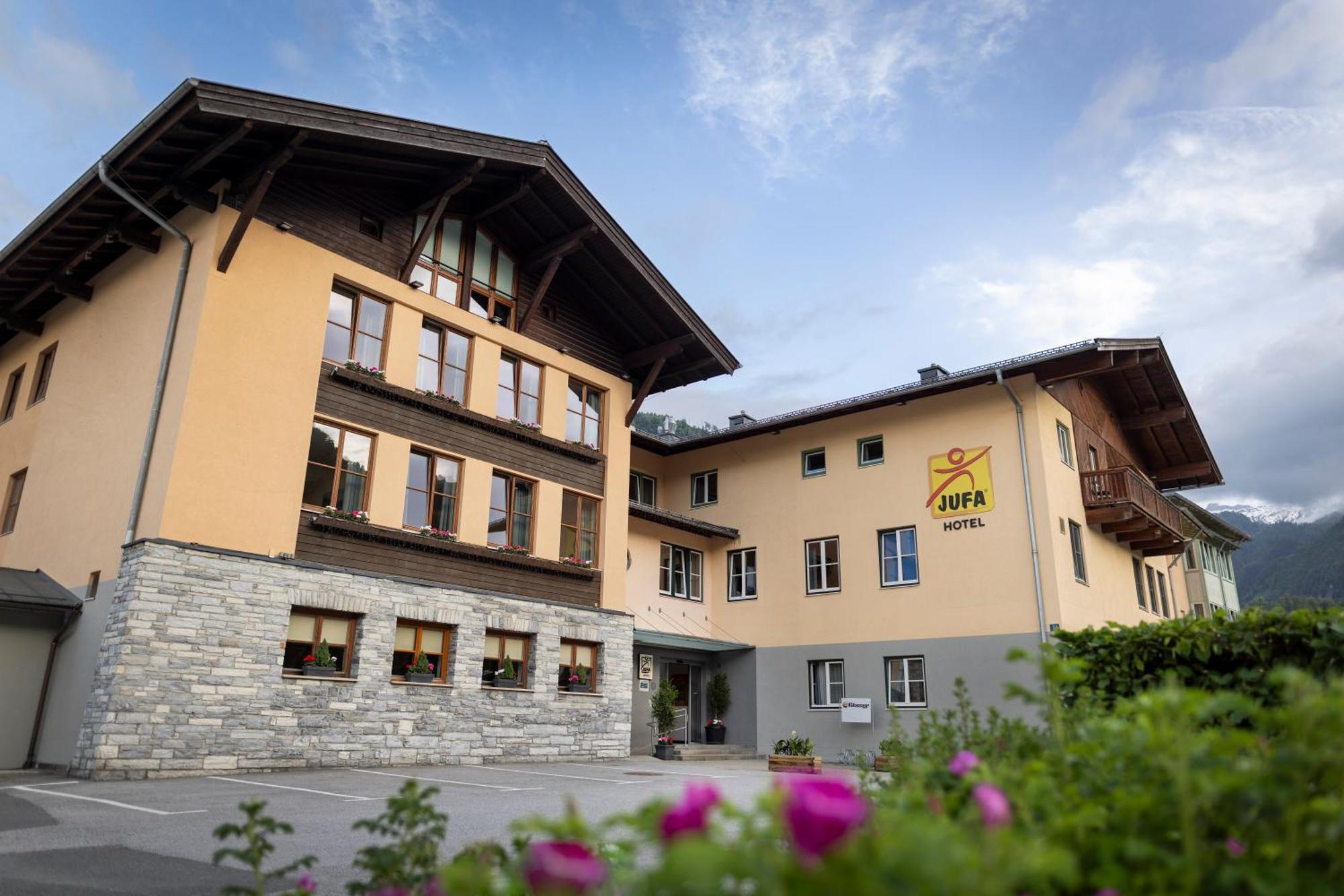 Jufa Hotel Kaprun - Summercard Included Exterior photo